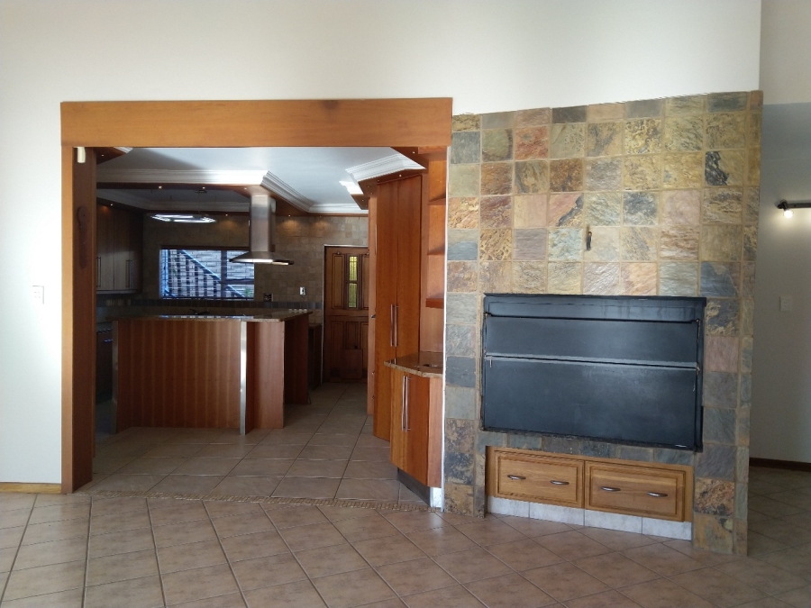 3 Bedroom Property for Sale in Menkenkop Western Cape